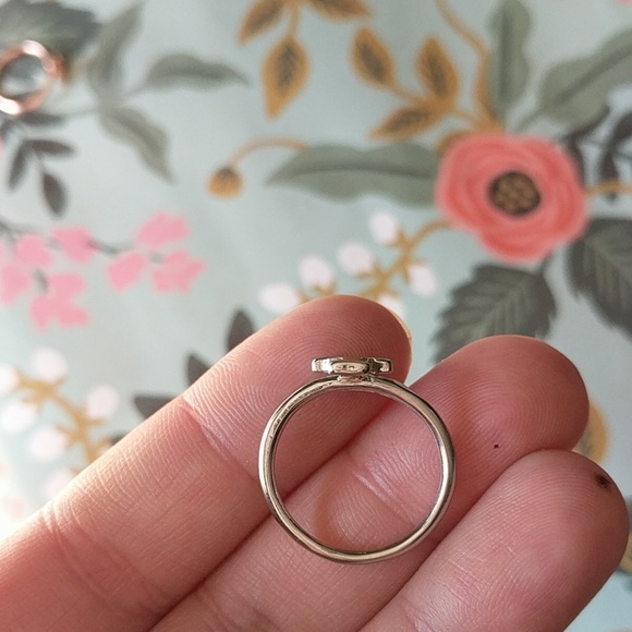 Nwot silver T letter ring alphabet - Picture 2 of 3